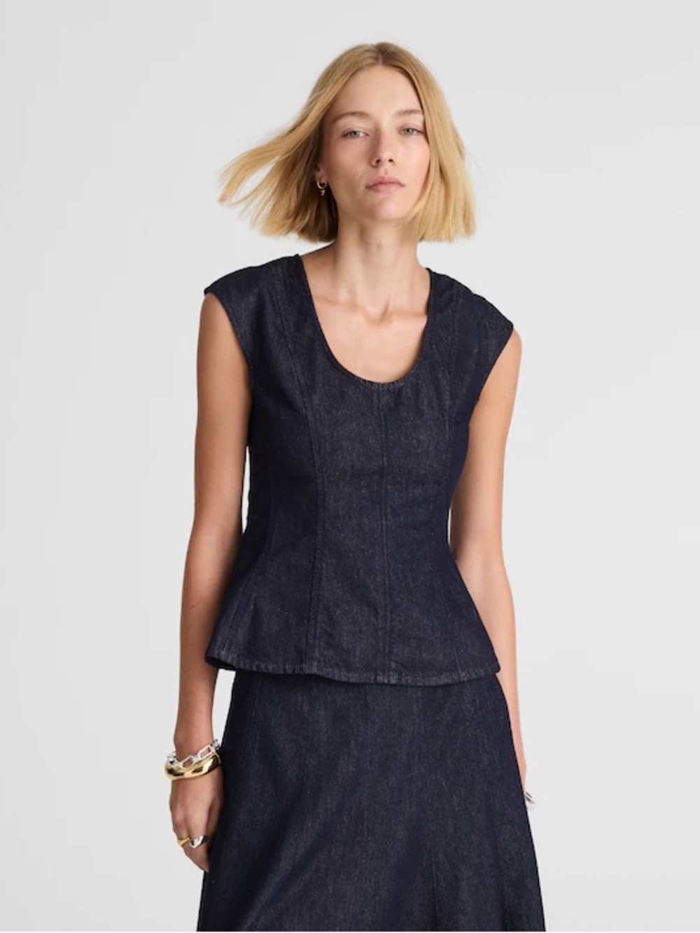 Madewell women’s Denim Seamed Scoopneck Top in Rinse Wash Blue Size 16  NWT